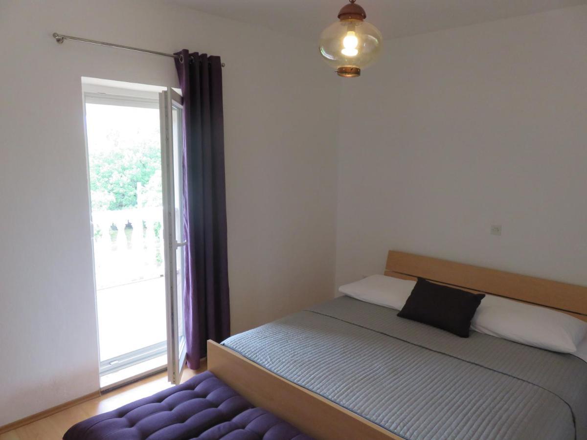 Apartmani Mm Starigrad Paklenica Exterior foto