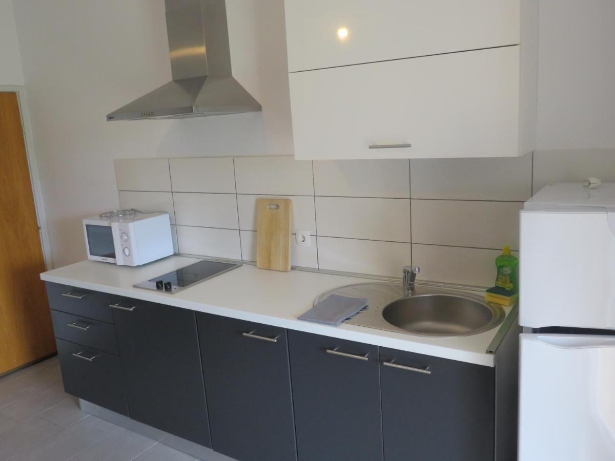 Apartmani Mm Starigrad Paklenica Exterior foto